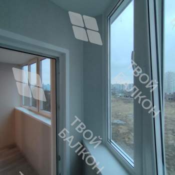 Отделка балкона с утеплением в многоквартирном доме