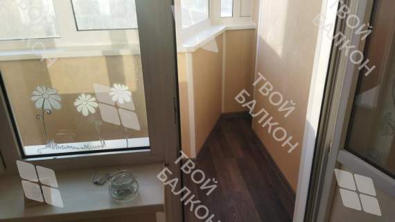 Остекление и отделка балкона в многоквартирном доме