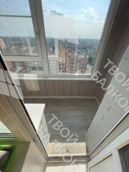 Отделка балкона с утеплением в многоквартирном доме