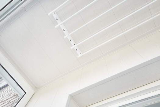 Отделка балкона панелями ПВХ с остеклением Provedal