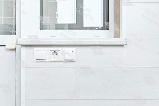 Отделка балкона ламинатом