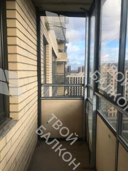 Отделка стен и потолка балкона ПВХ панелями