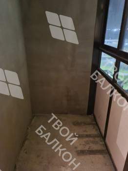 Панорамное остекление с тонировкой и отделка балкона