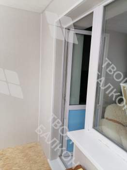 Остекление и отделка балкона