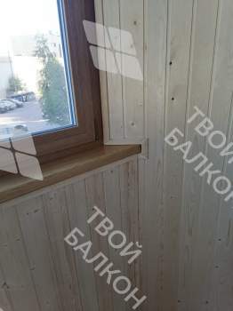 Отделка стен и потолка на балконе