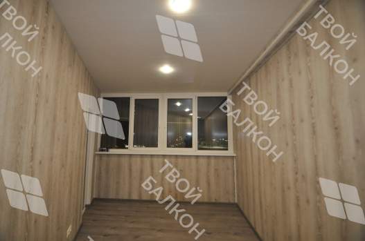 Отделка балкона под ключ с теплым остеклением ПВХ Brusbox