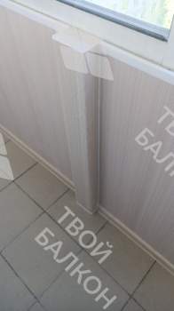 Отделка стен и потолка балкона ПВХ панелями