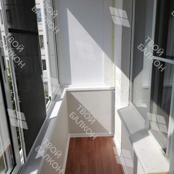 Холодное остекление балкона в многоквартирном доме